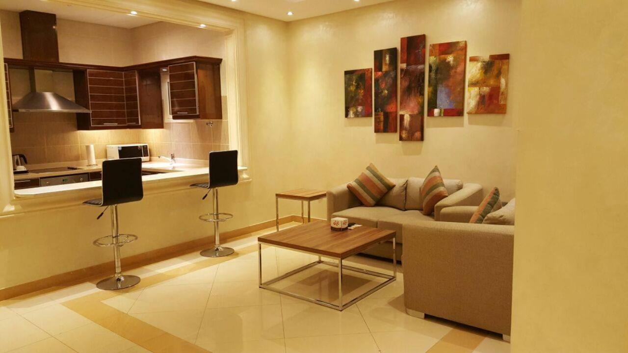 Mandarin Alshamal Hotel Apartments Rijád Kültér fotó
